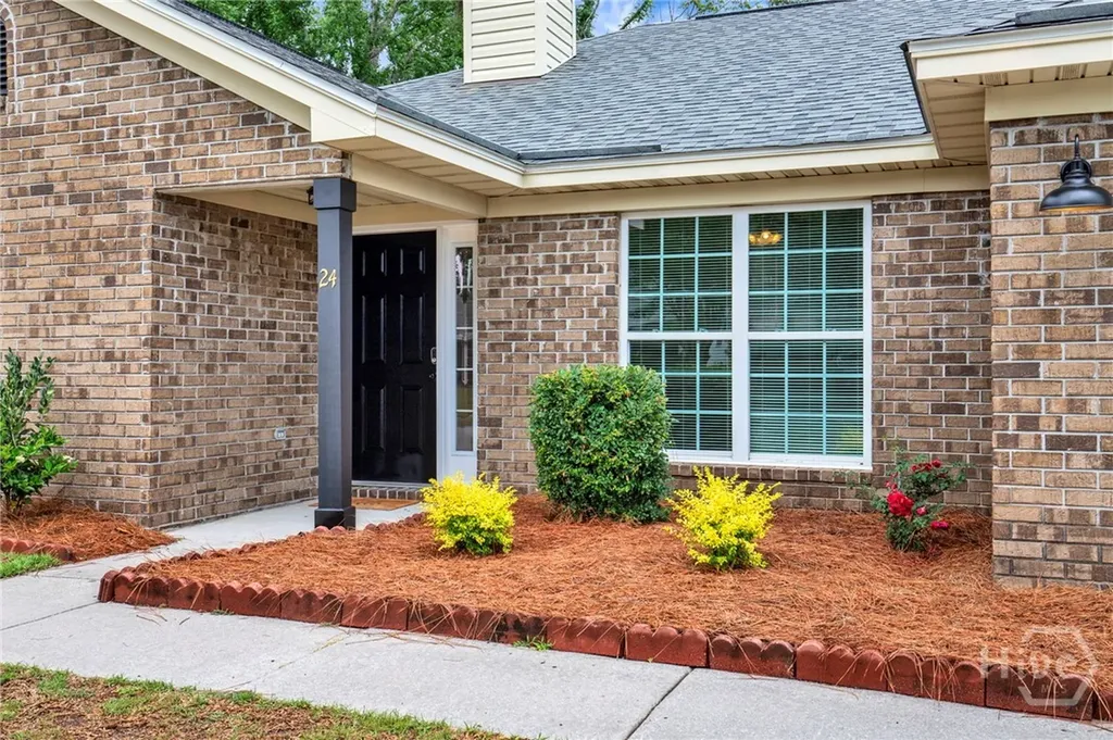 24 Chapel Drive Savannah GA 31406