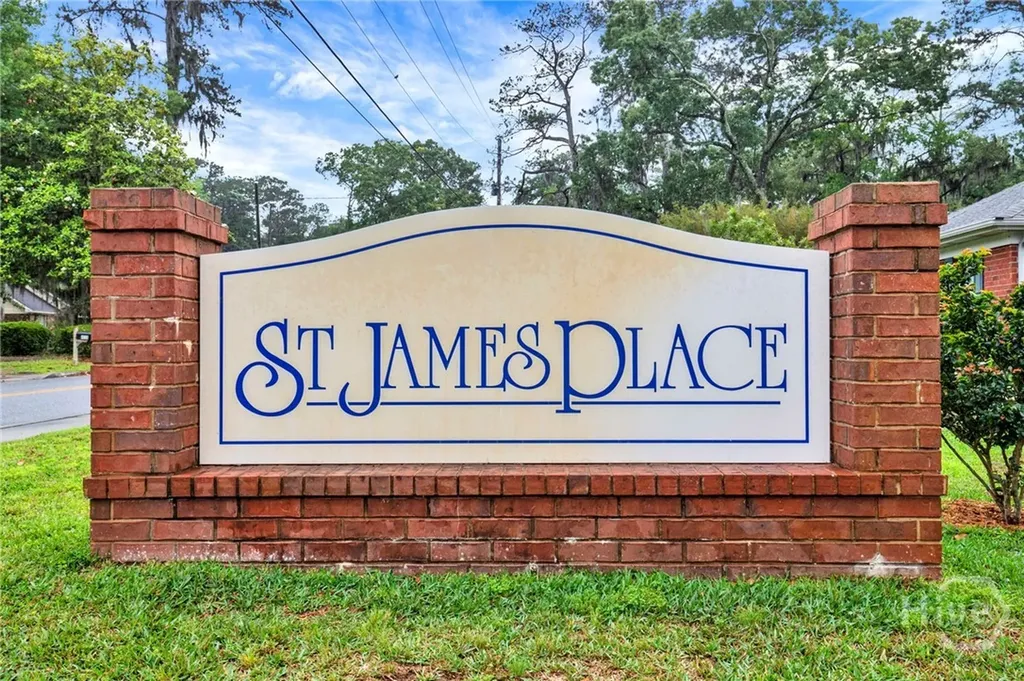 24 Chapel Drive Savannah GA 31406