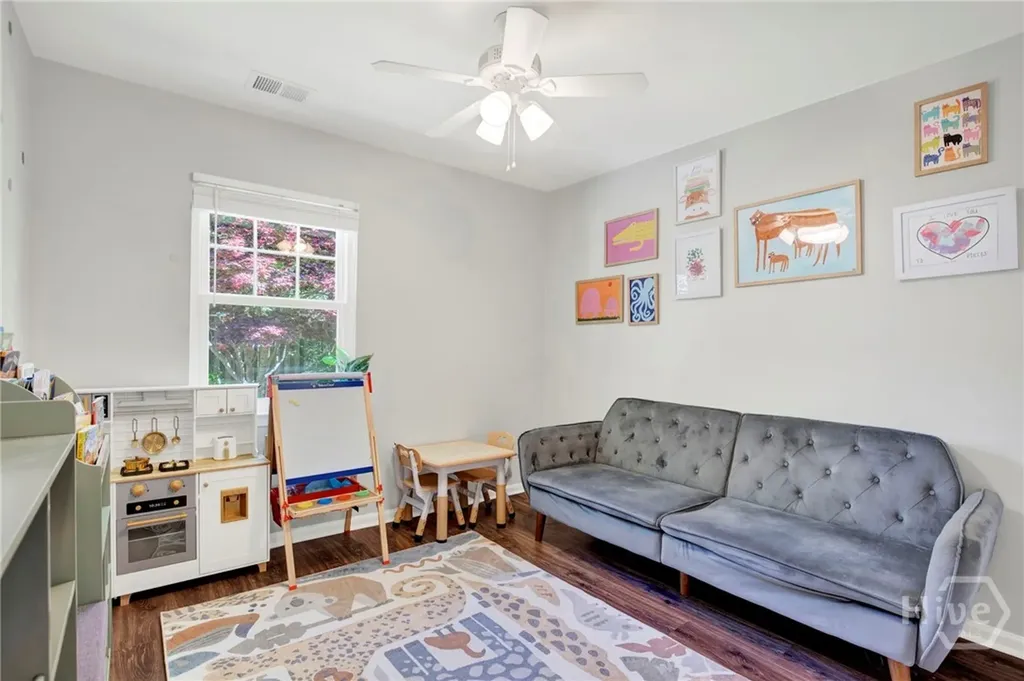 16 Chapel Drive Savannah GA 31406