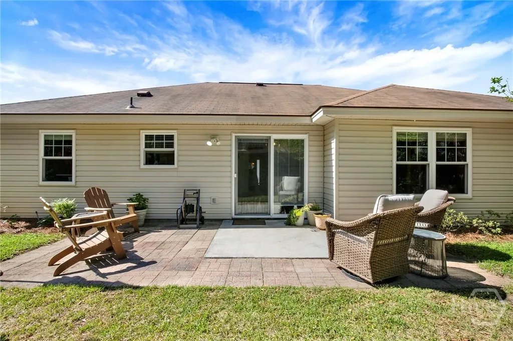16 Chapel Drive Savannah GA 31406