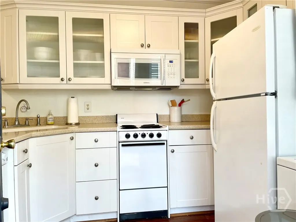 217 W Taylor Street Savannah GA 31401