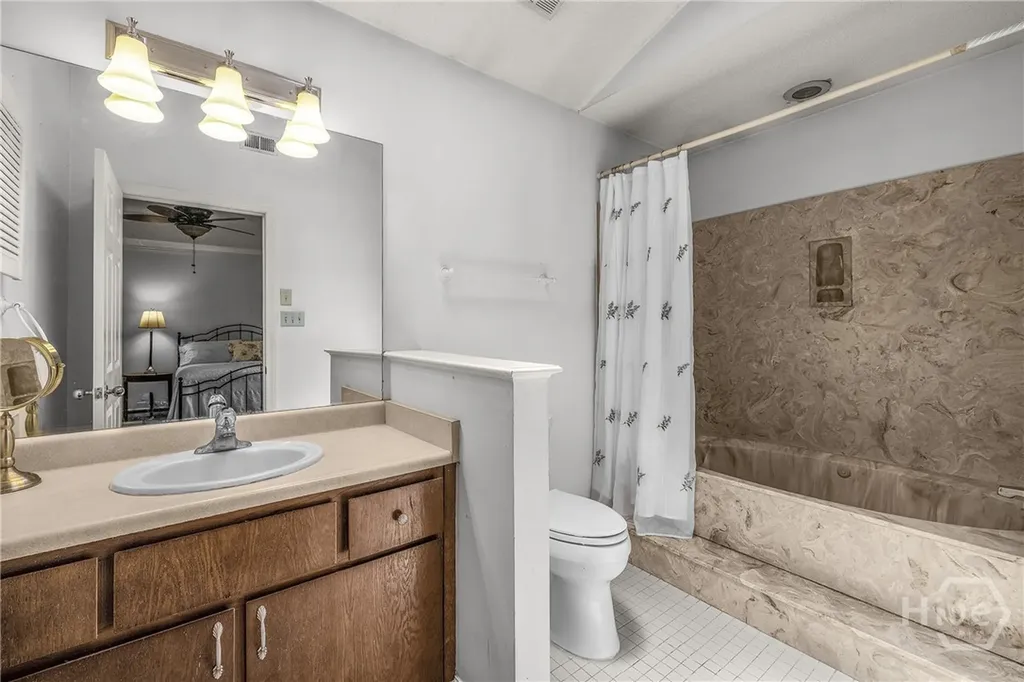 12 Sutton Road Savannah GA 31419