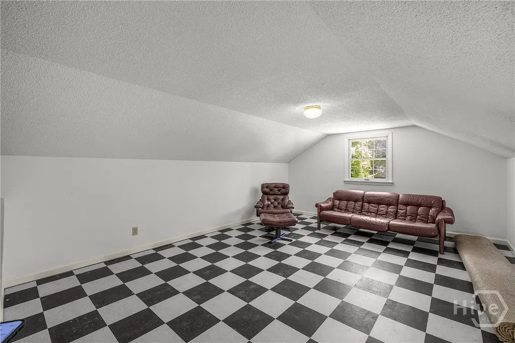 12 Sutton Road Savannah GA 31419