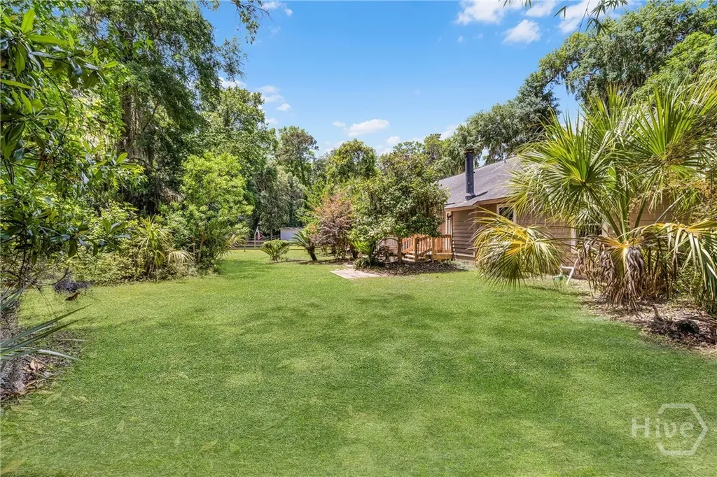12 Sutton Road Savannah GA 31419