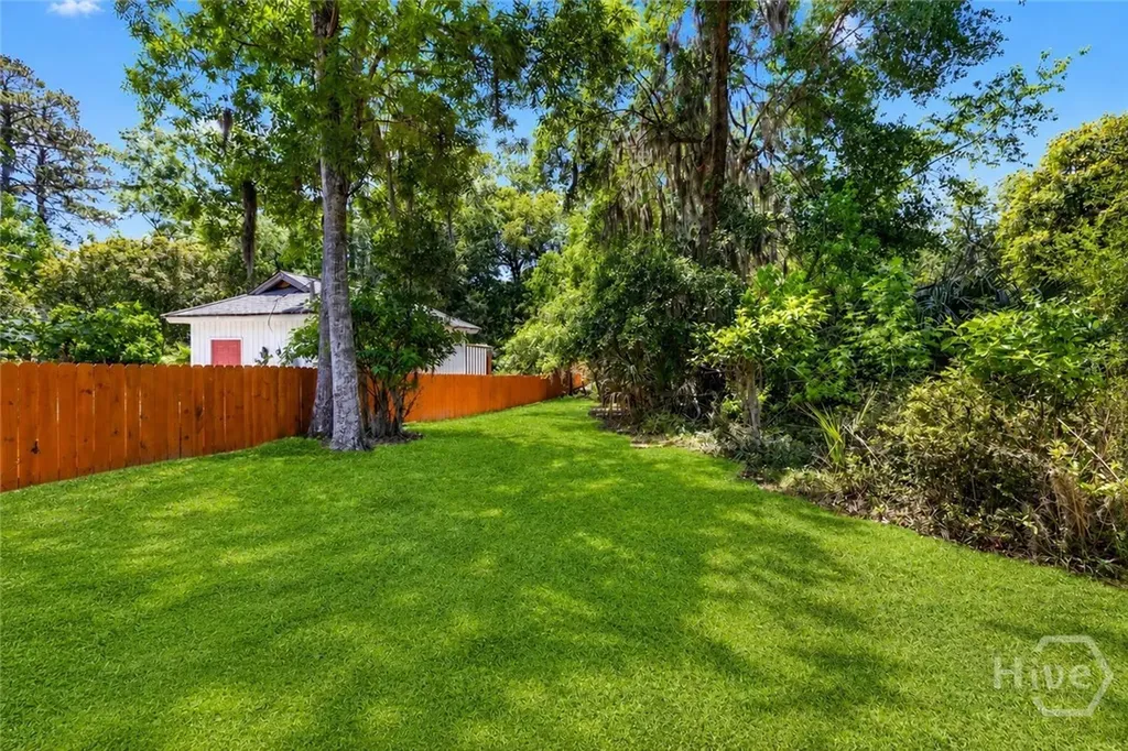 12 Sutton Road Savannah GA 31419