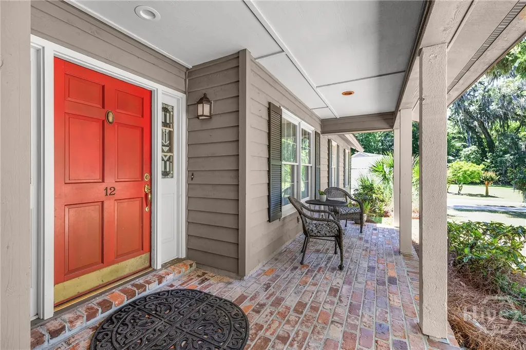 12 Sutton Road Savannah GA 31419