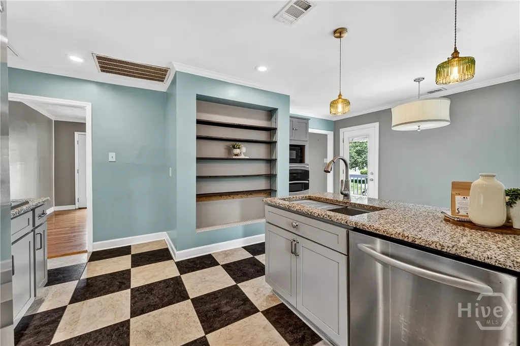 827 Crossgate Road Port Wentworth GA 31407