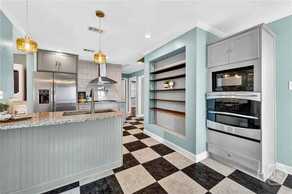 827 Crossgate Road Port Wentworth GA 31407