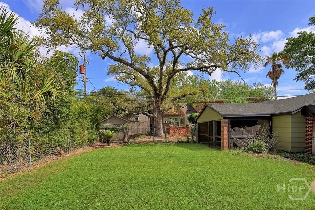 710 E 50th Street Savannah GA 31405