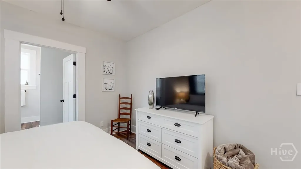 430 Lawton Avenue Savannah GA 31404