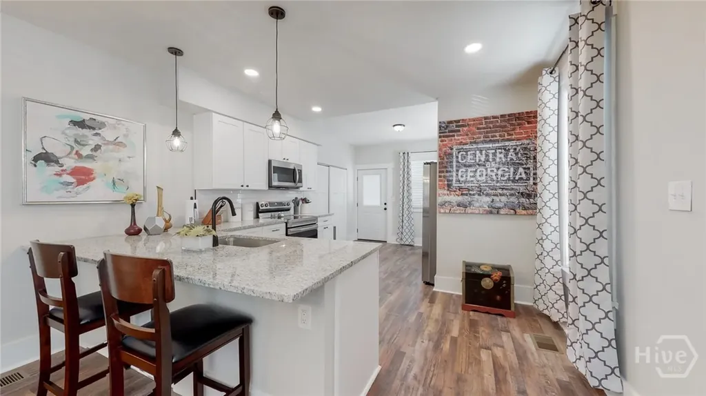 430 Lawton Avenue Savannah GA 31404