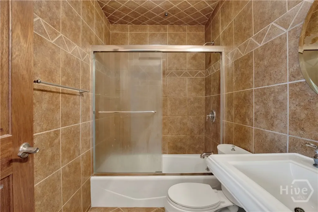 105 W Oglethorpe Avenue Savannah GA 31401