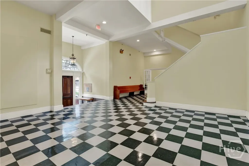105 W Oglethorpe Avenue Savannah GA 31401