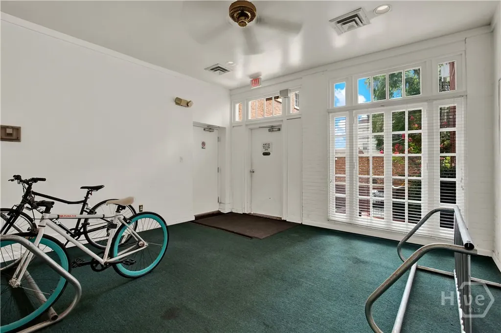 105 W Oglethorpe Avenue Savannah GA 31401