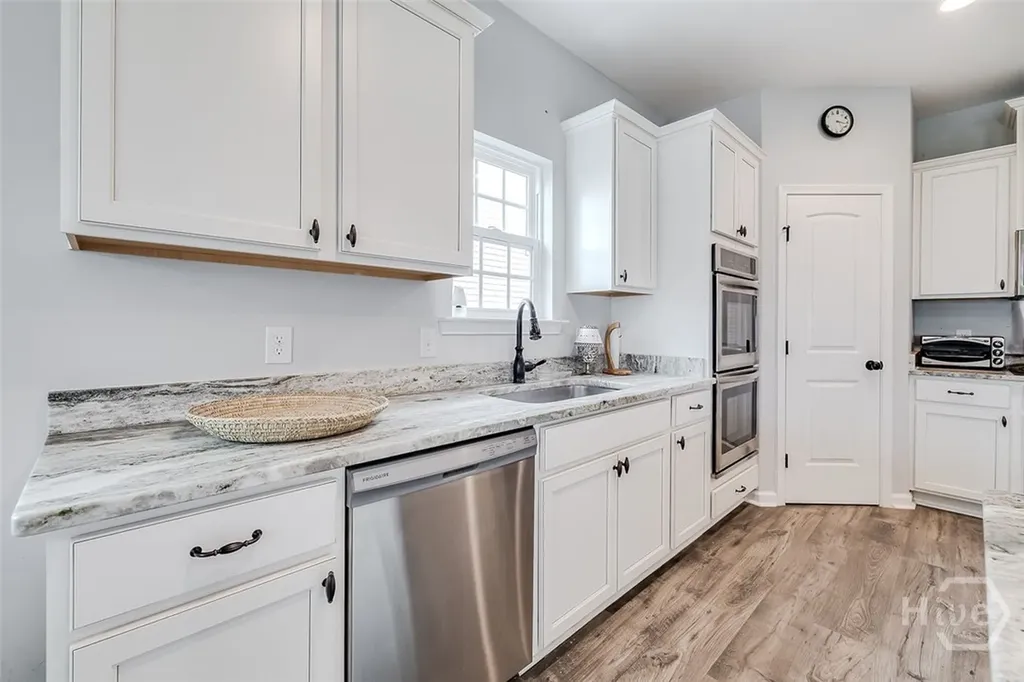 25 Swallow Tail Circle Savannah GA 31405