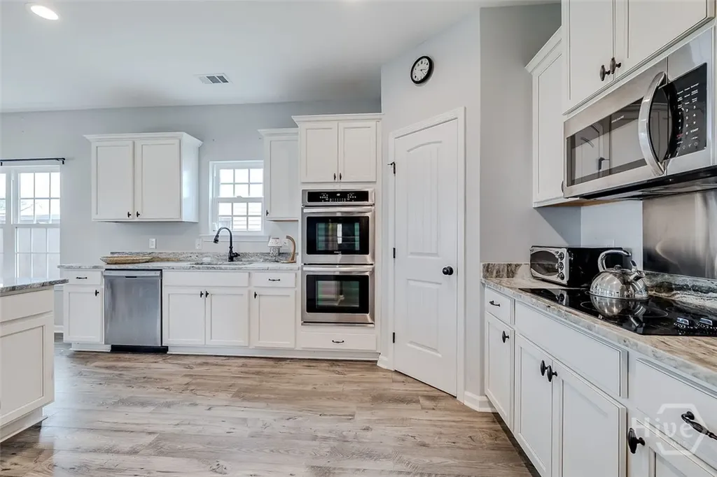 25 Swallow Tail Circle Savannah GA 31405