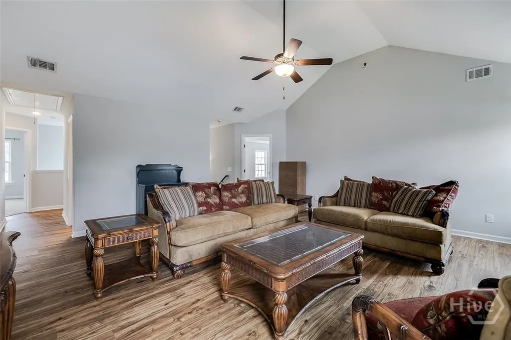 25 Swallow Tail Circle Savannah GA 31405