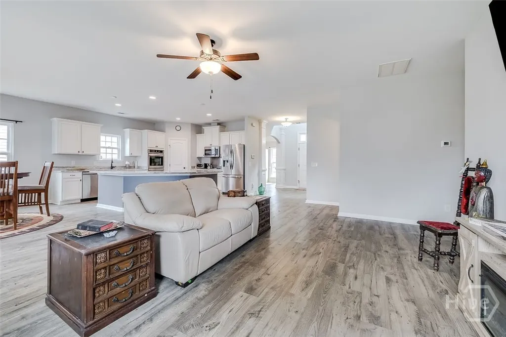 25 Swallow Tail Circle Savannah GA 31405