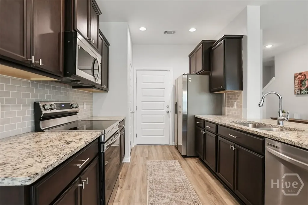 168 Alcove Court Hinesville GA 31313