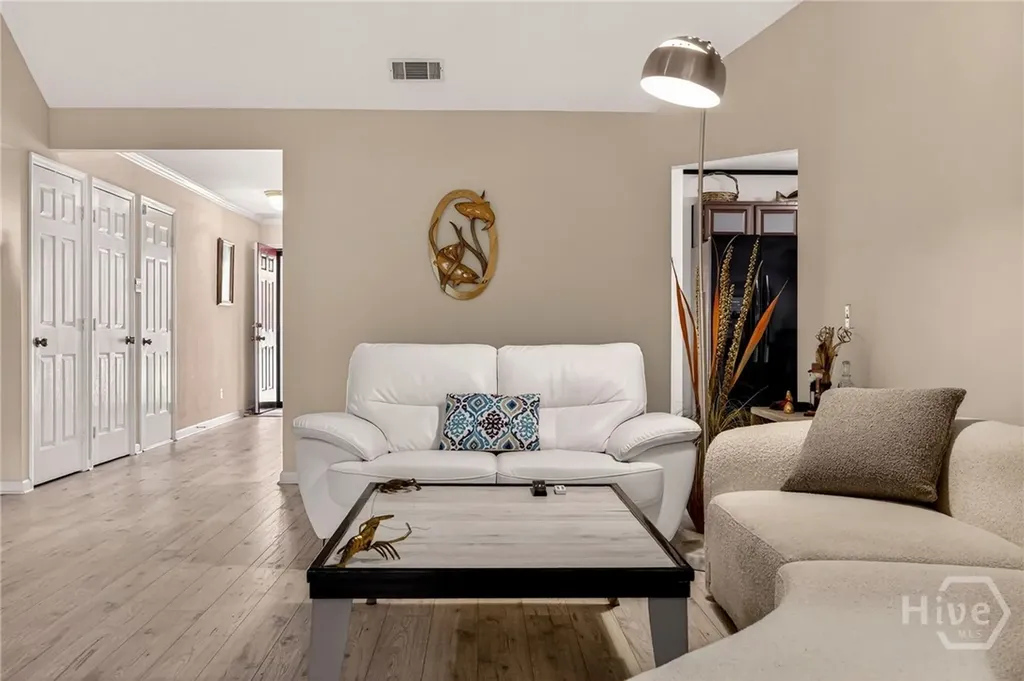 64 Shipwatch Road Savannah GA 31410