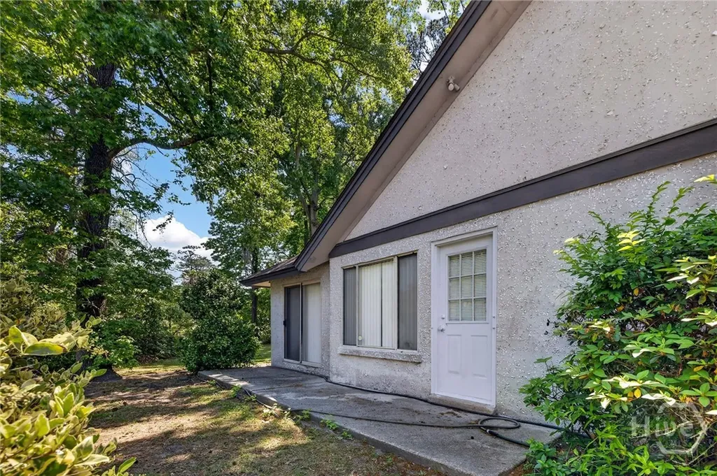 64 Shipwatch Road Savannah GA 31410