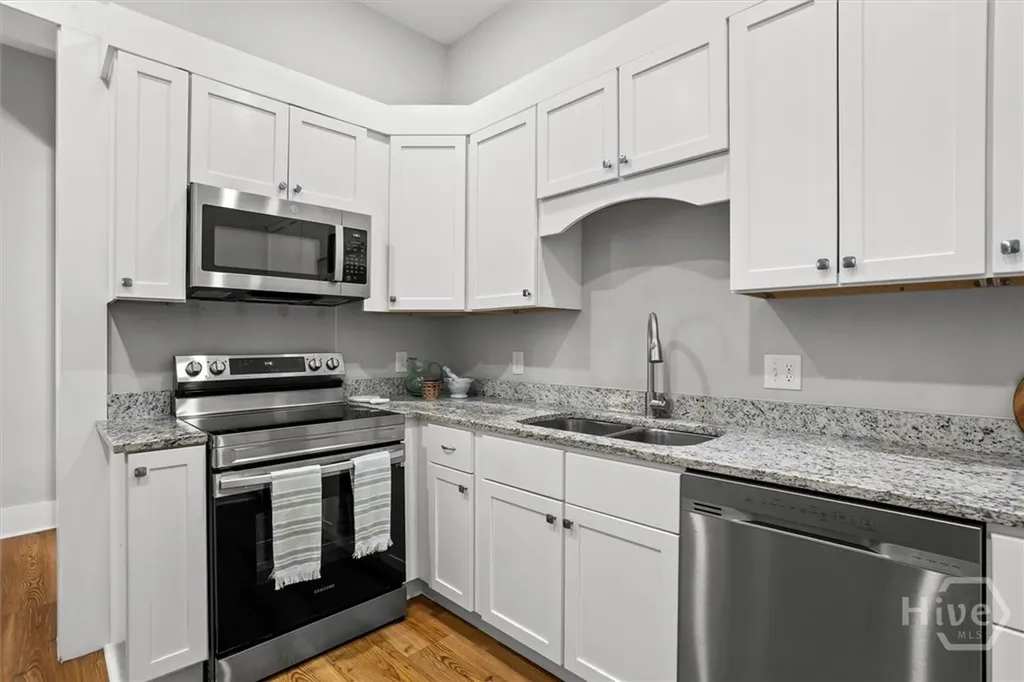 311 W 39th Street Savannah GA 31401