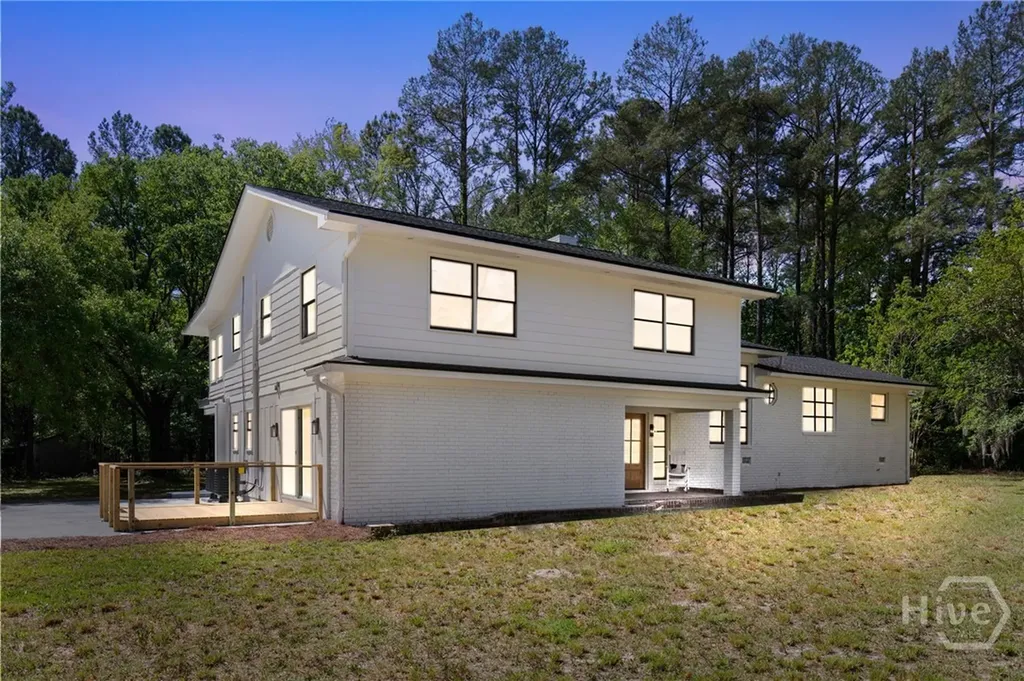 305 Kolic Helmey Road Guyton GA 31312