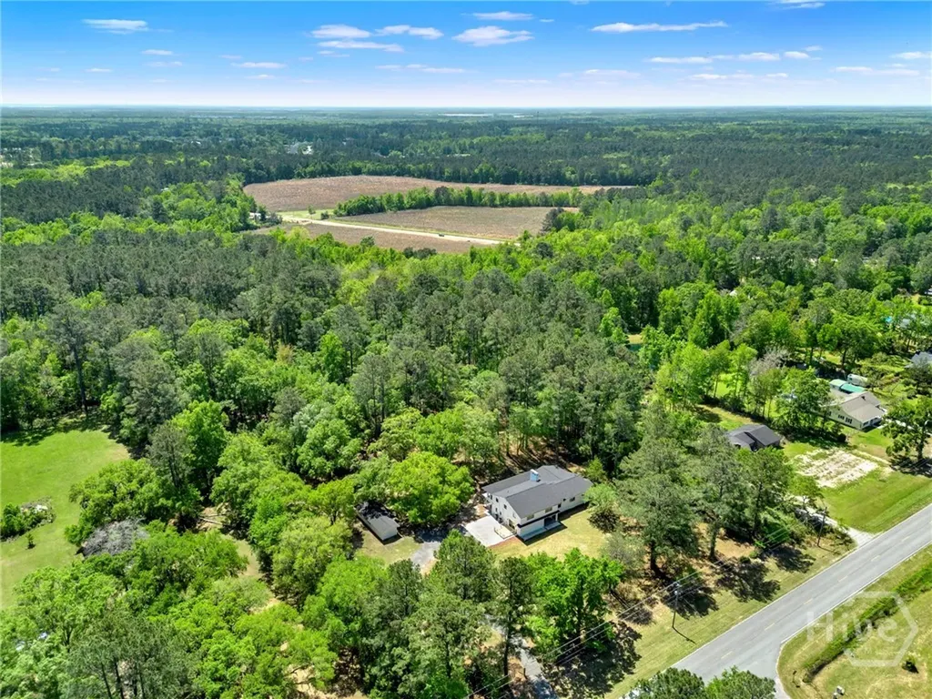 305 Kolic Helmey Road Guyton GA 31312