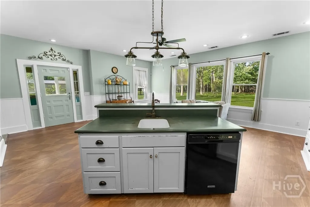 1151 Harry Lindsay Road Guyton GA 31312