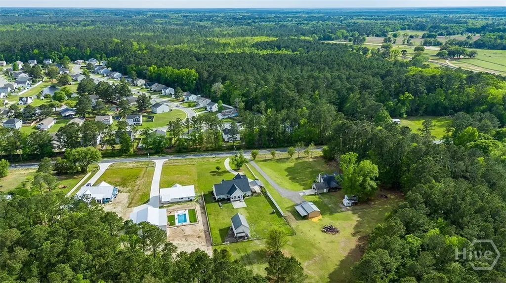 358 Gracen Road Guyton GA 31312
