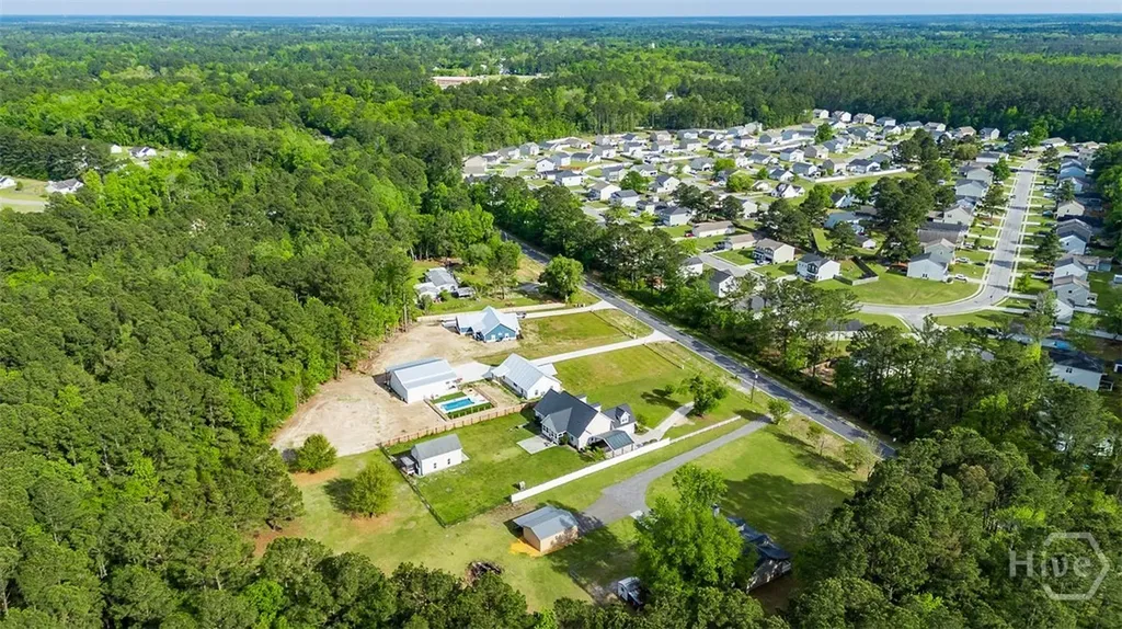 358 Gracen Road Guyton GA 31312