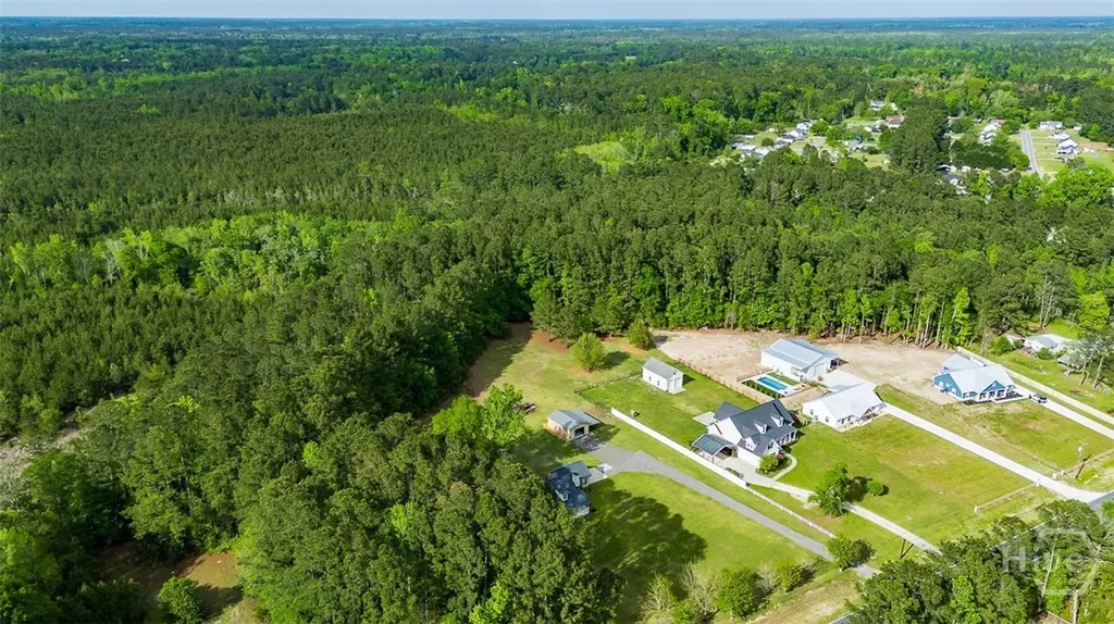 358 Gracen Road Guyton GA 31312
