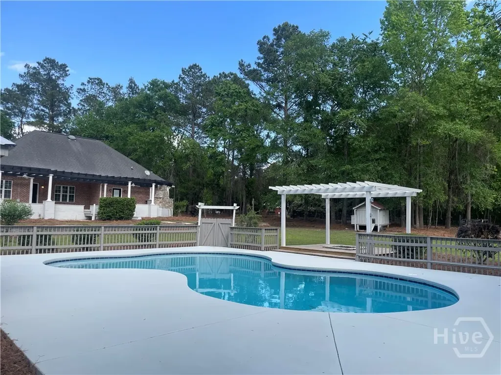 589 Old Mill Creek Road Ellabell GA 31308