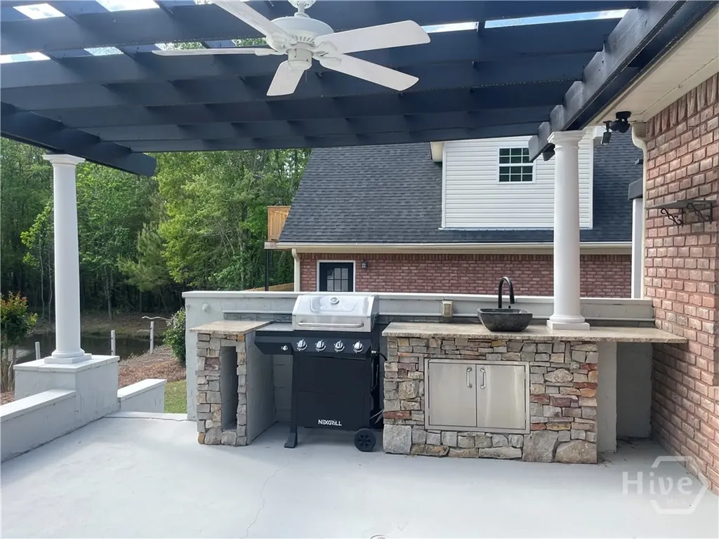589 Old Mill Creek Road Ellabell GA 31308