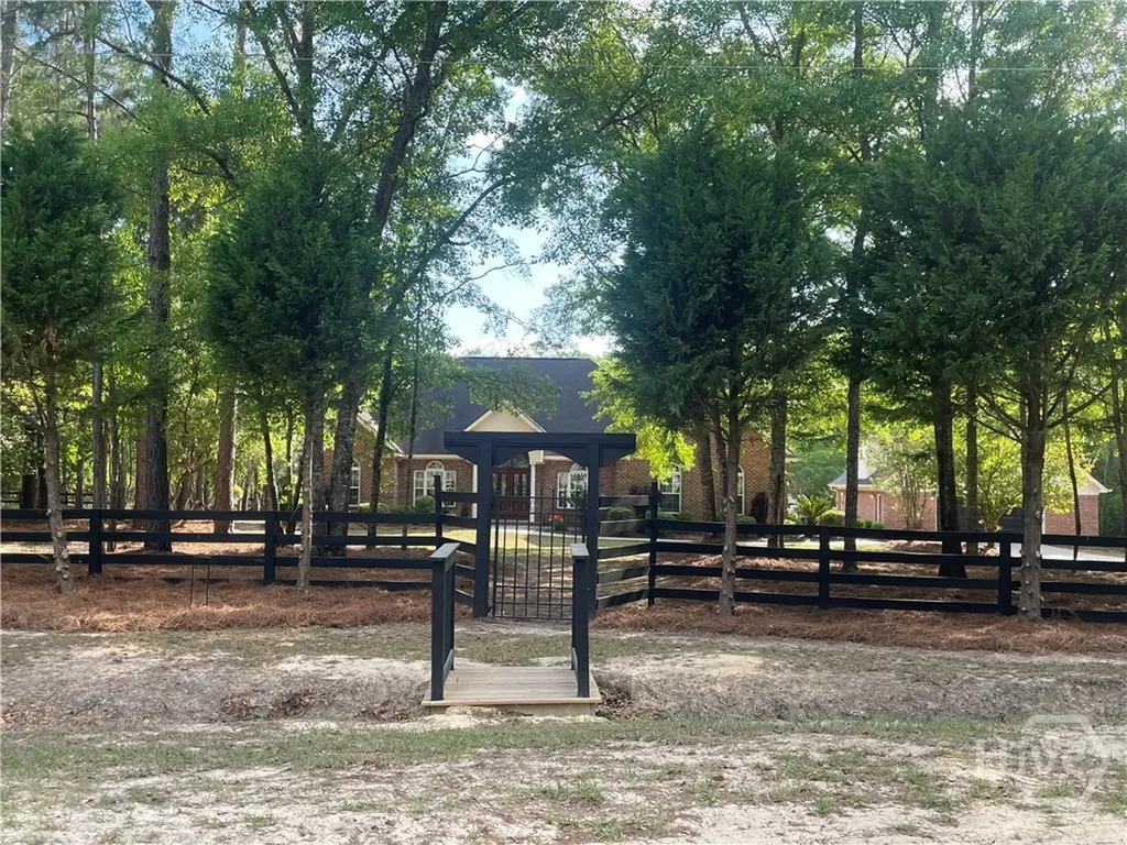 589 Old Mill Creek Road Ellabell GA 31308