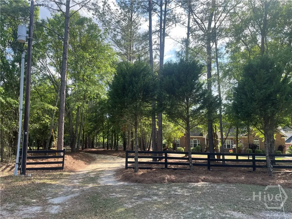 589 Old Mill Creek Road Ellabell GA 31308