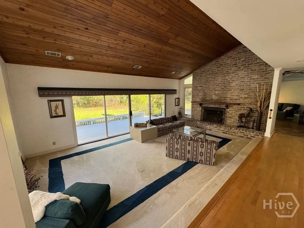 26 Hemingway Drive Savannah GA 31411
