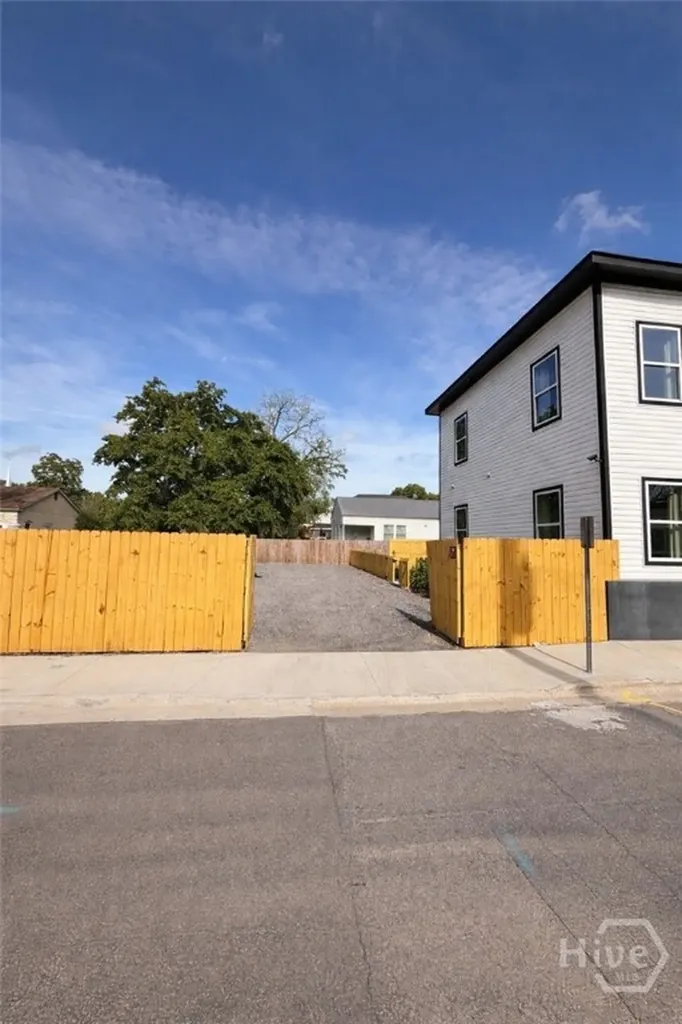 637 E Anderson Street Savannah GA 31401