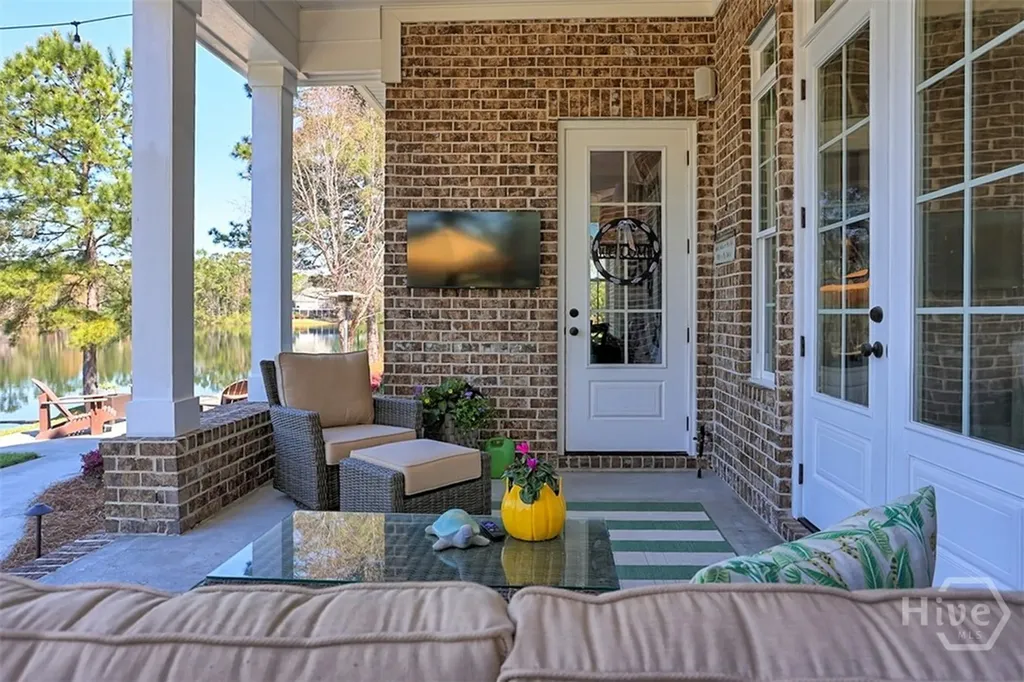 19 Grand Lake Circle Savannah GA 31405