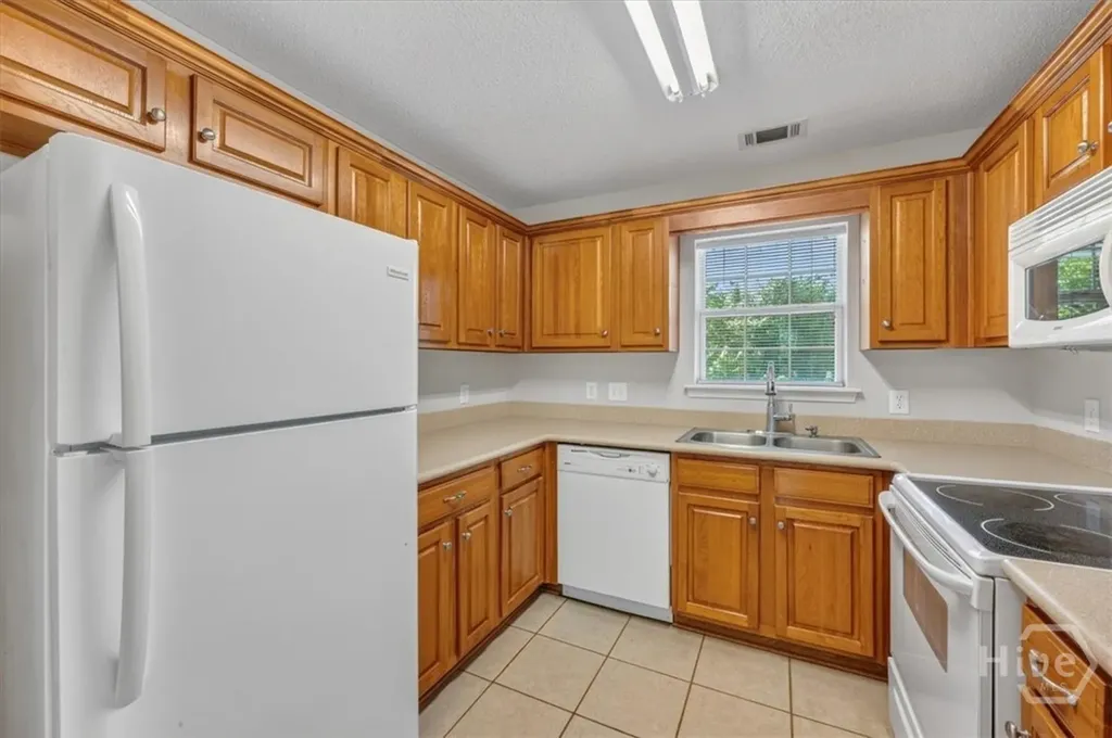 76 Al Henderson Boulevard Savannah GA 31419