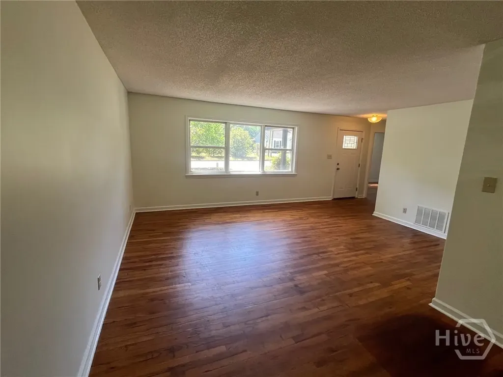 32 Pine Drive Savannah GA 31405
