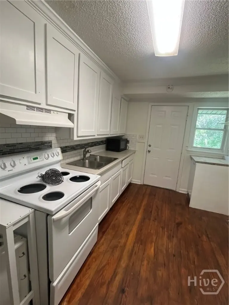 32 Pine Drive Savannah GA 31405
