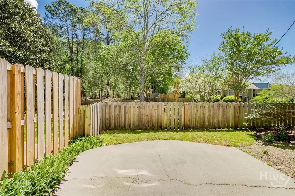 22 Wild Heron Villas Road Savannah GA 31419