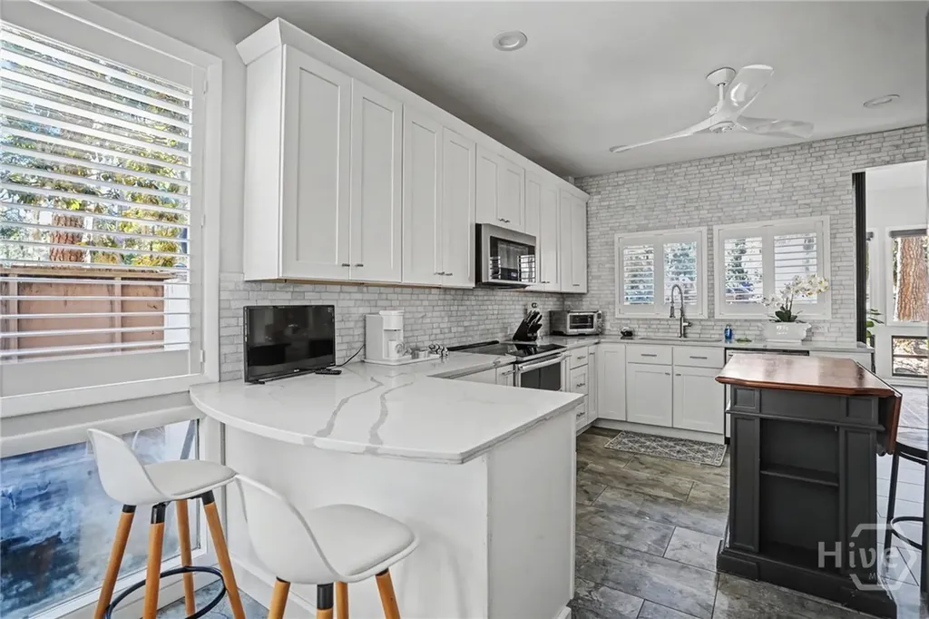 10 Dame Kathryn Drive Savannah GA 31411