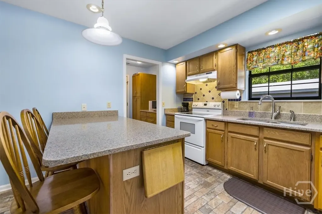 143 Twin Oak Circle Guyton GA 31312