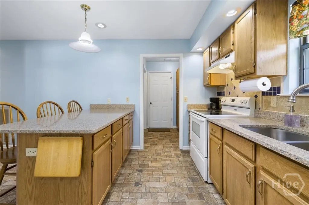 143 Twin Oak Circle Guyton GA 31312
