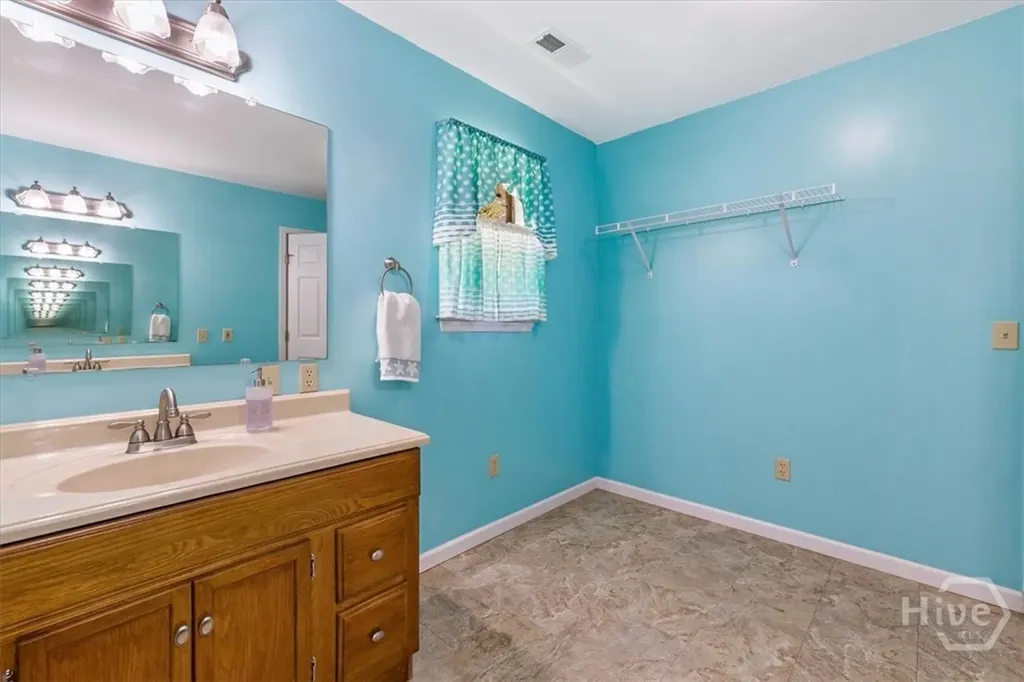 143 Twin Oak Circle Guyton GA 31312