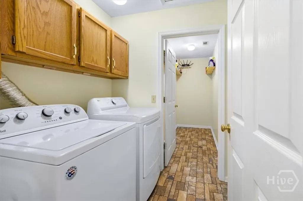 143 Twin Oak Circle Guyton GA 31312