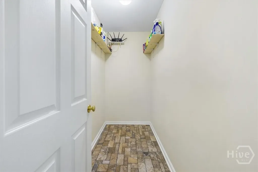 143 Twin Oak Circle Guyton GA 31312
