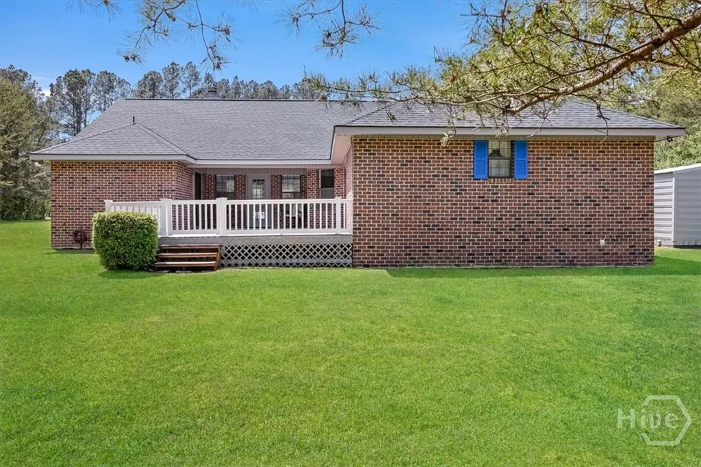 143 Twin Oak Circle Guyton GA 31312
